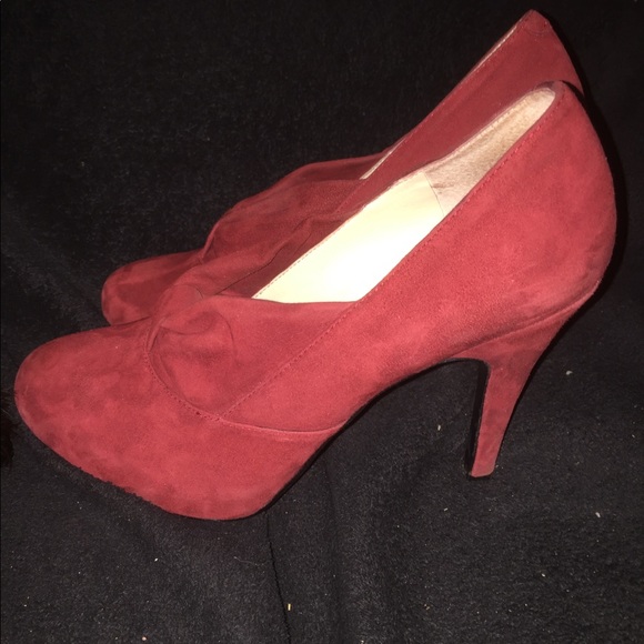 West Nine brushed suede stilettos - Picture 3 of 3